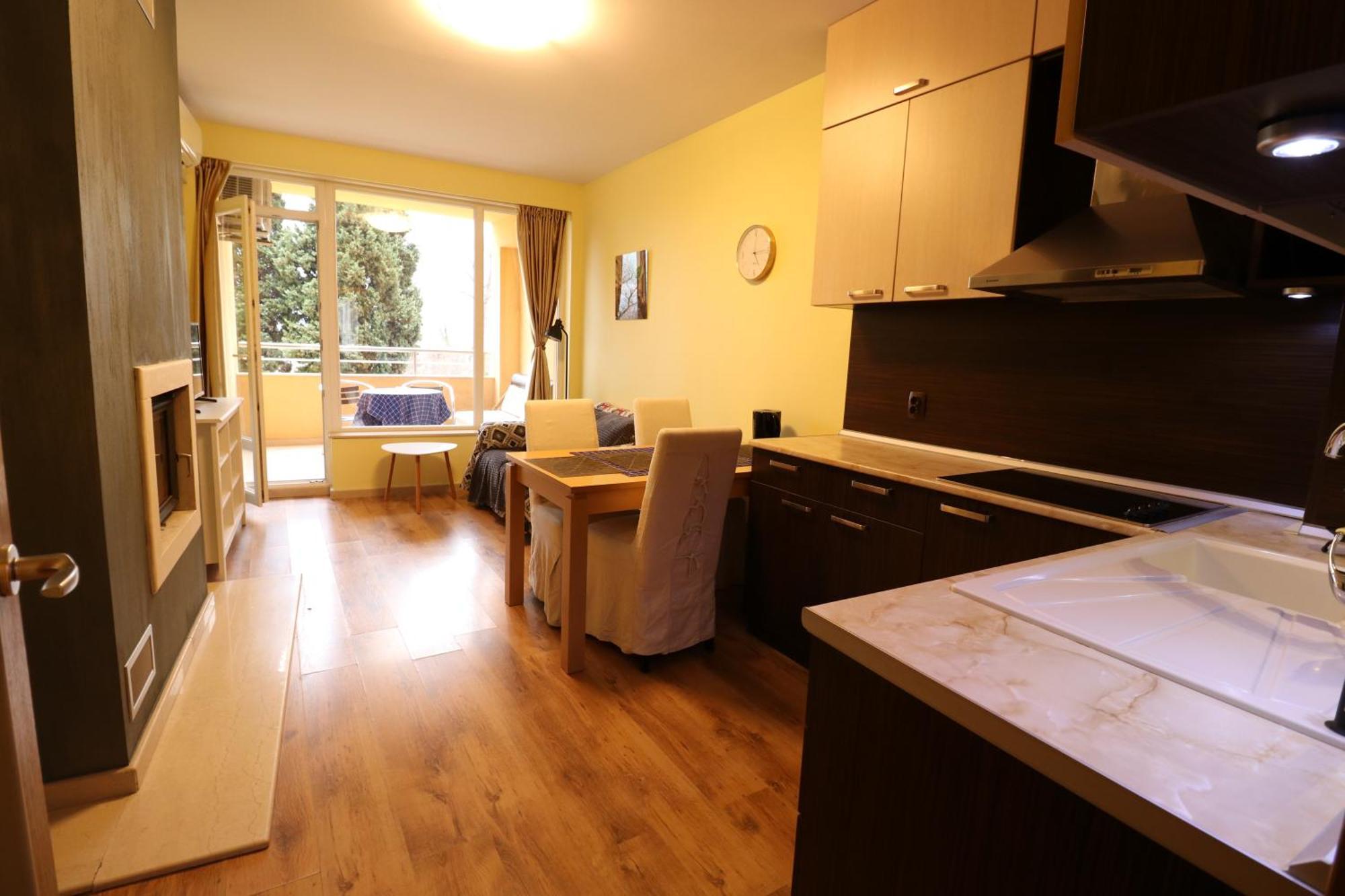 Varna Garden View Apartment ภายนอก รูปภาพ